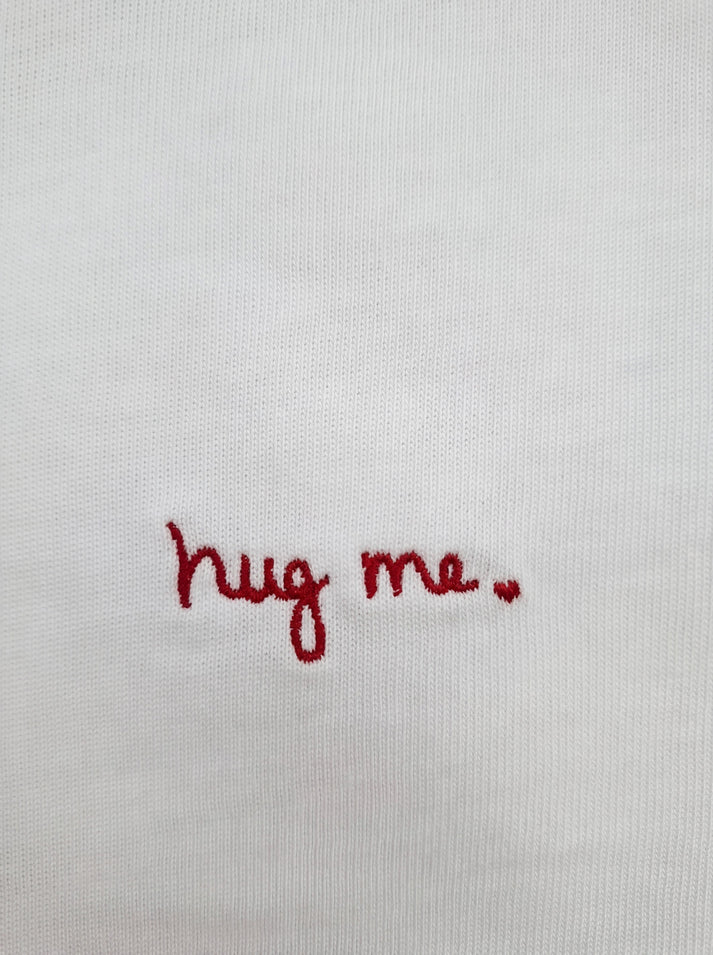 T-Shirt - Hug Me