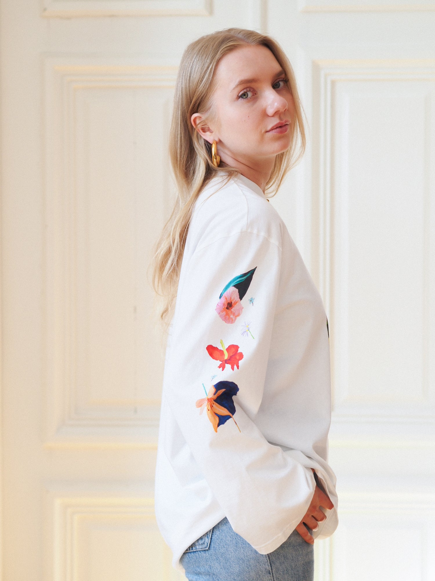 Uhana x Laura Annala Long Sleeve T-shirt - White