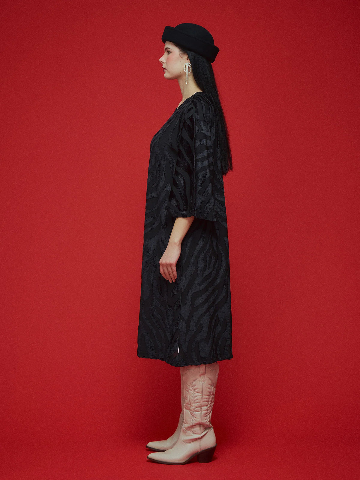 Avalon Dress - Tigreza Velour Black