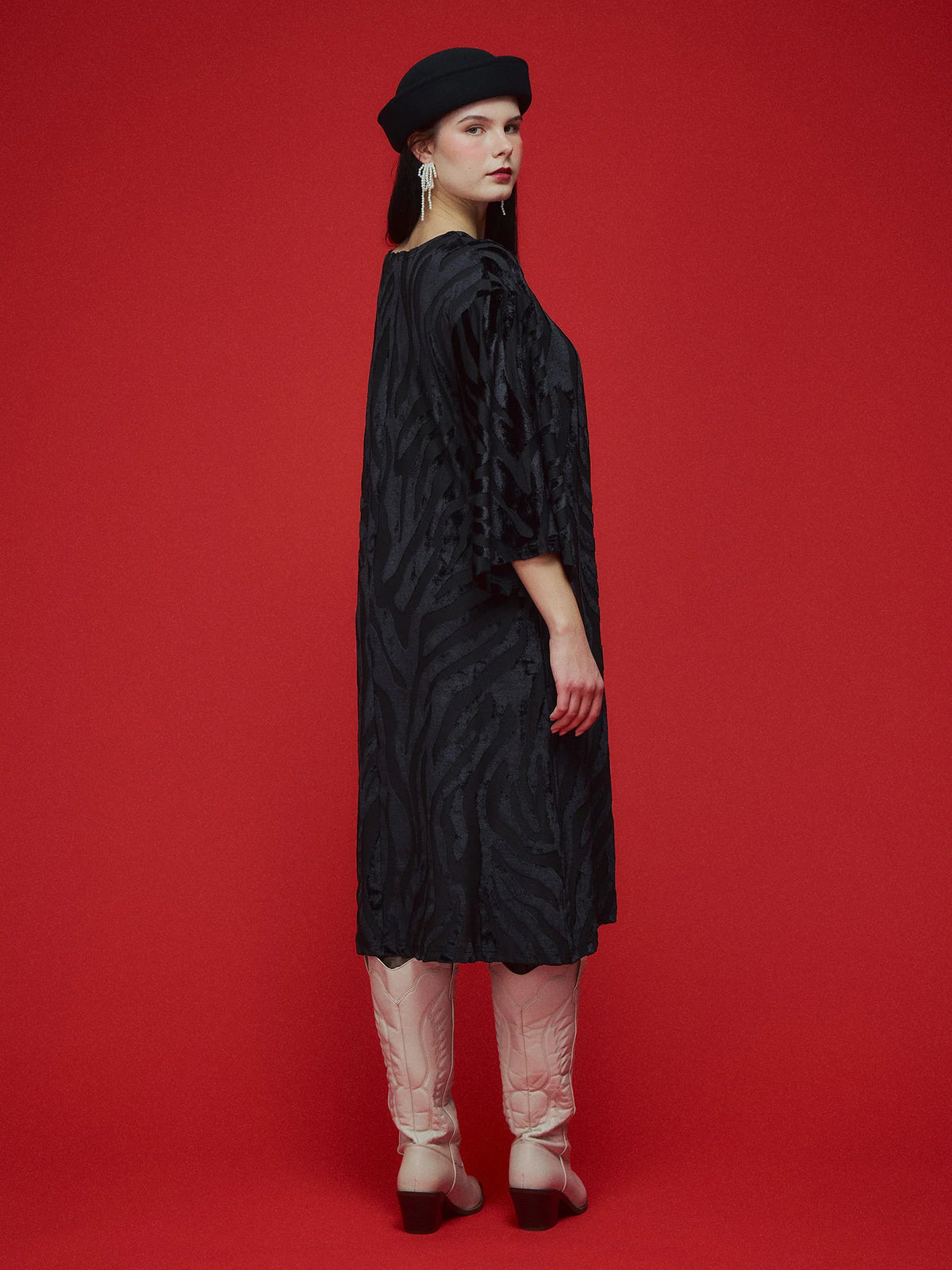 Avalon Dress - Tigreza Velour Black