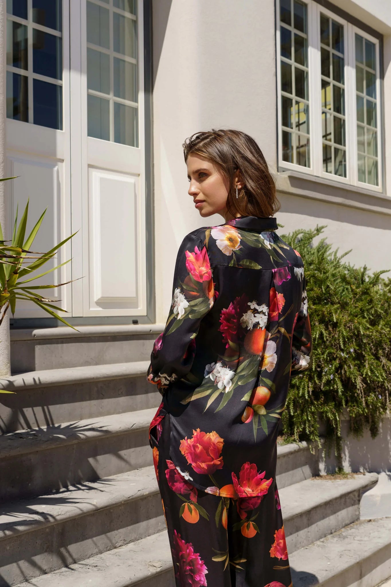 Chloe Shirt - Sangria Garden
