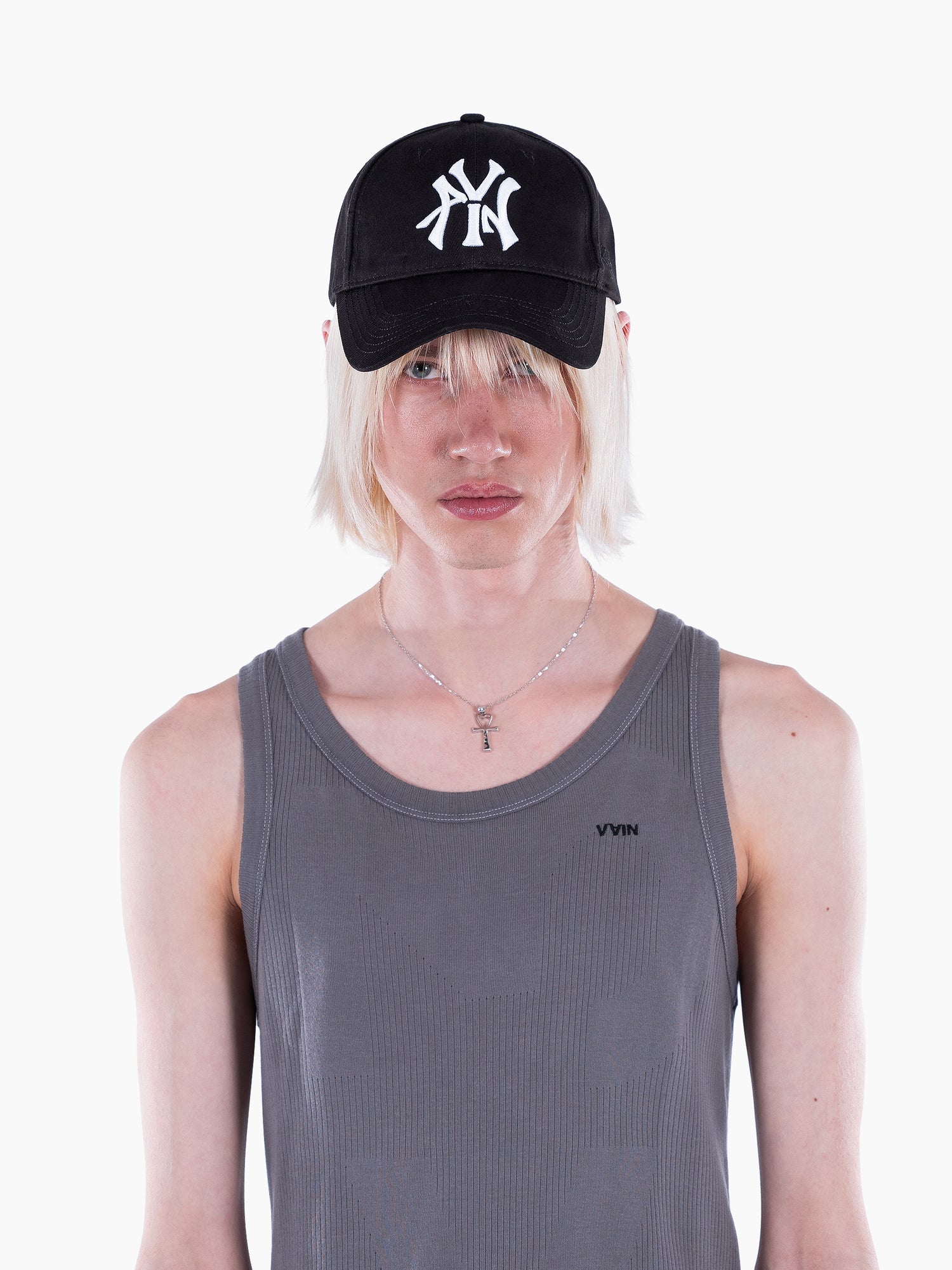 Vanity Cap Black