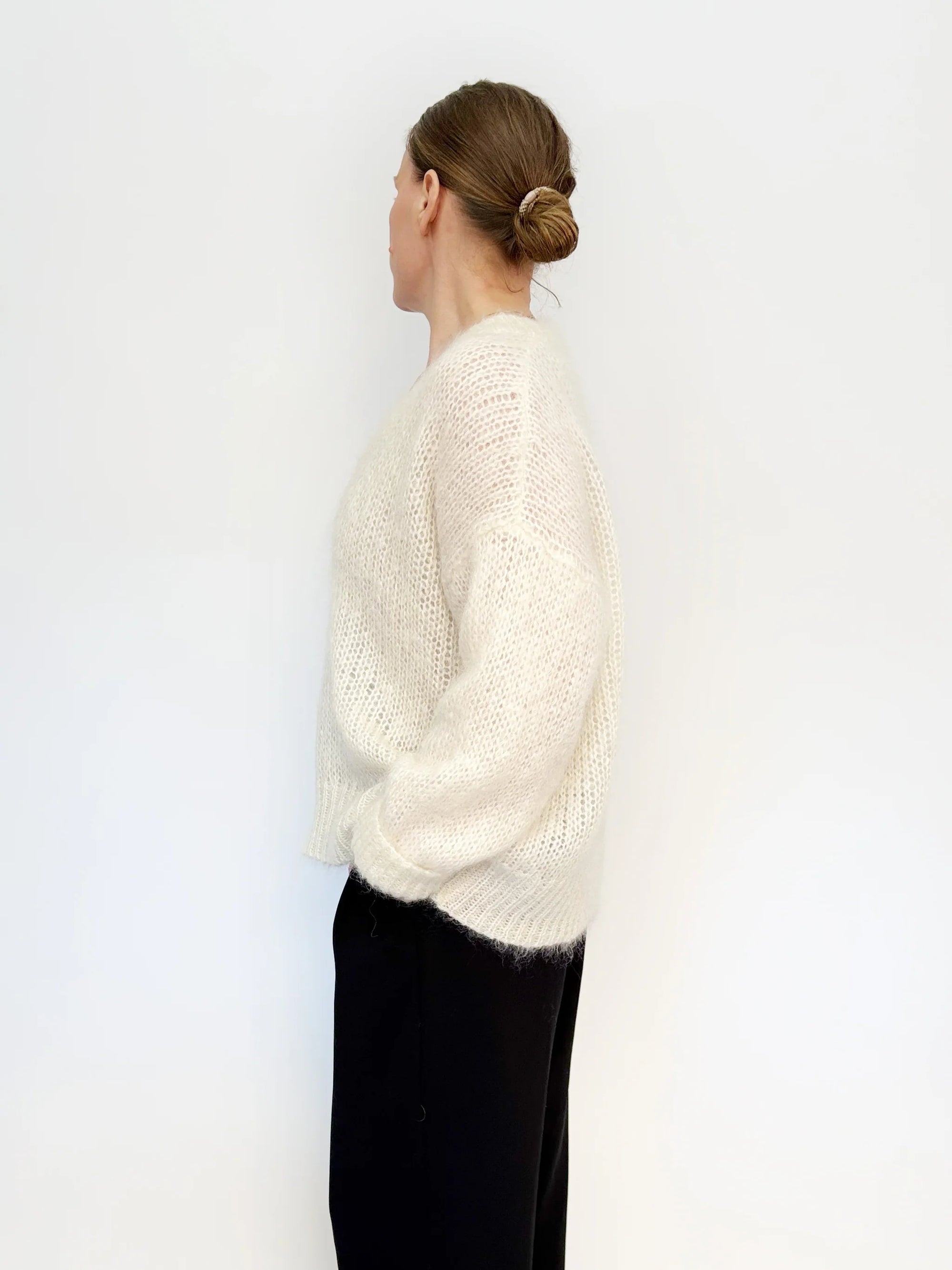 Relaxed Chunky Sweater V - Soft Hug