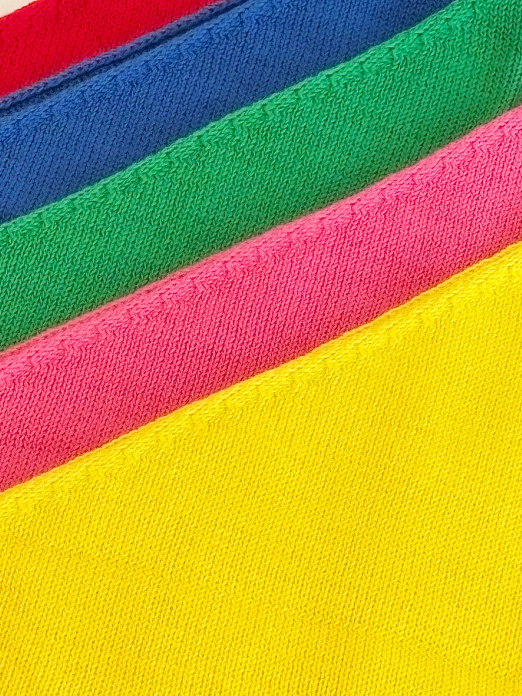 Triangle Scarf - Happy Wibe