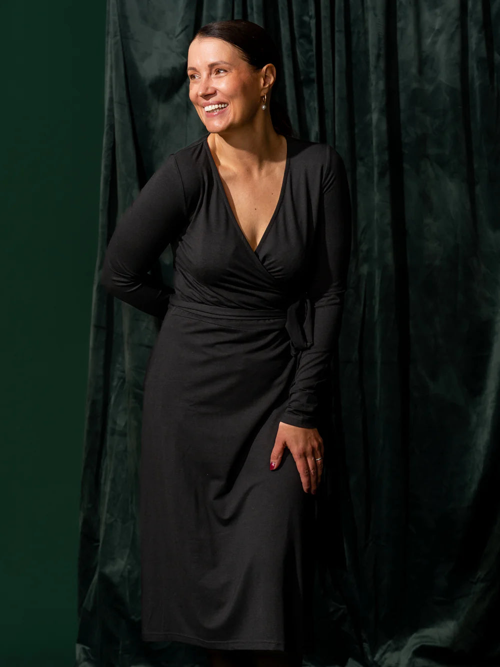 Kietaisumekko - Musta