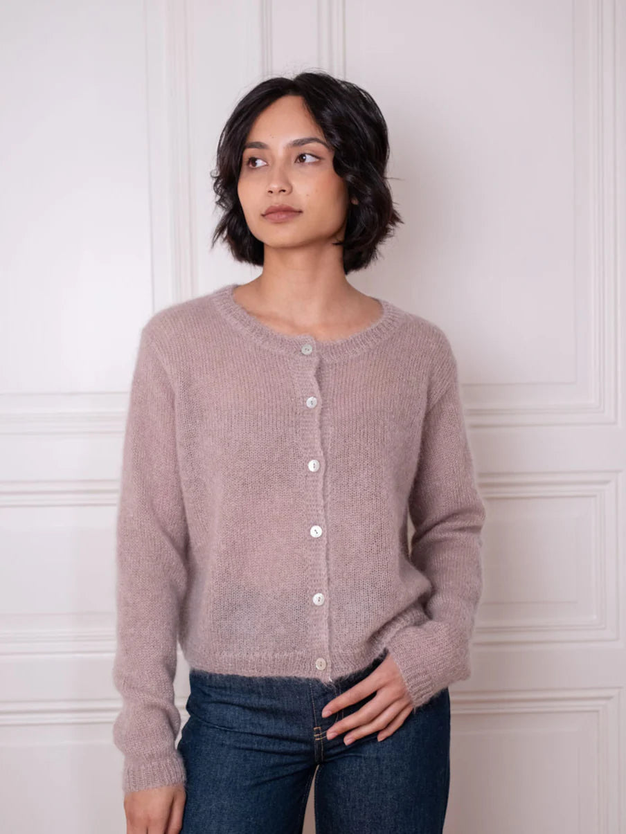 Cardigan O - Nutty Nudge