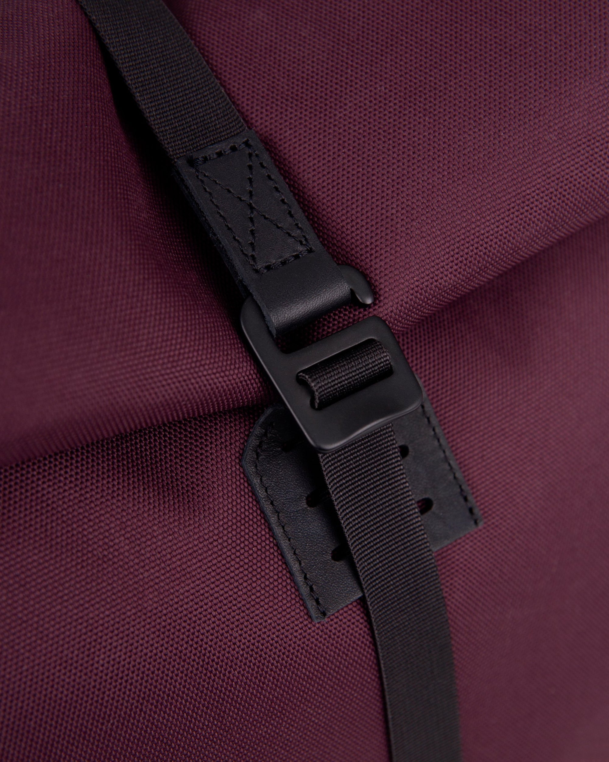 Icon Rolltop Backpack L - Cabernet