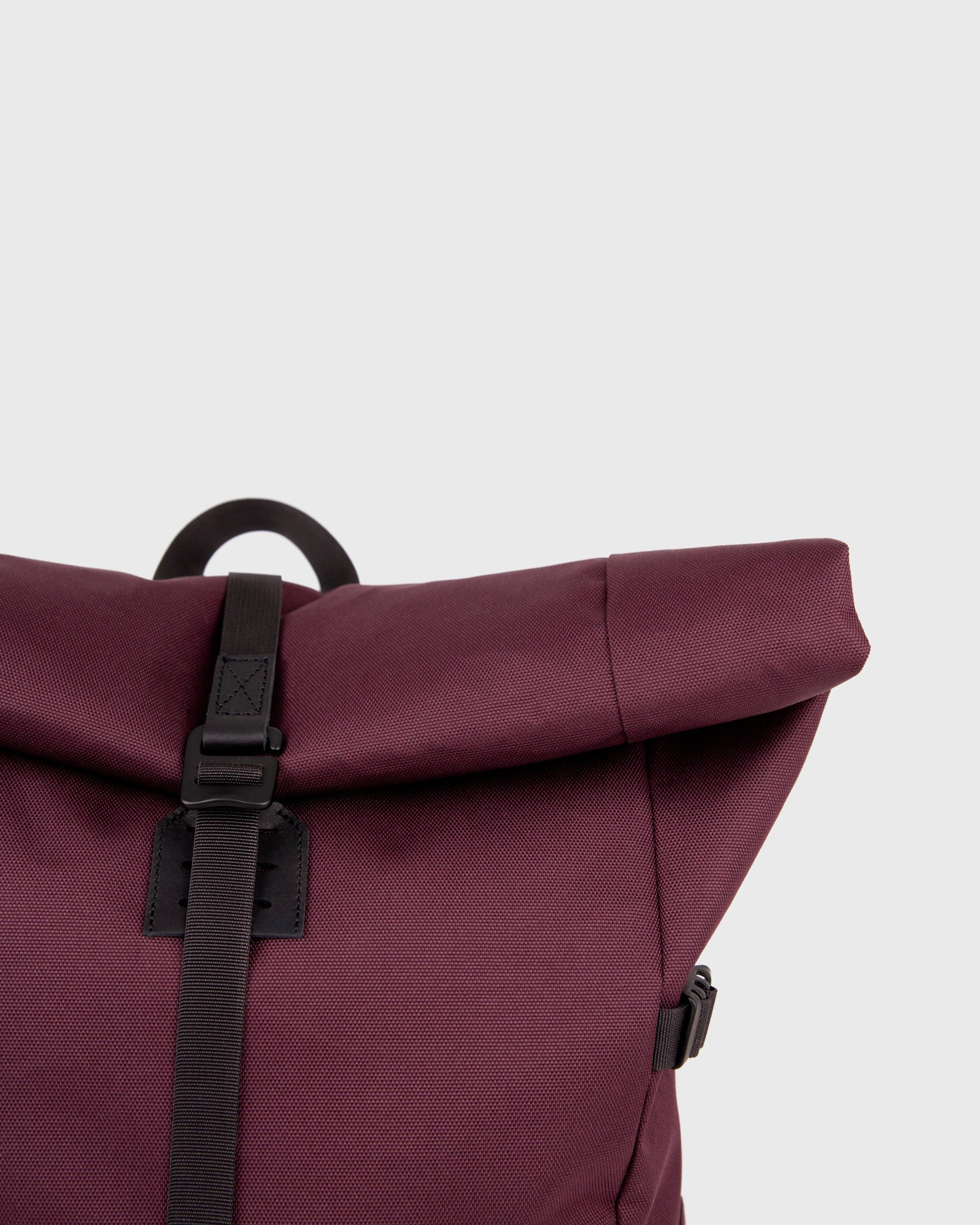 Icon Rolltop Backpack L - Cabernet