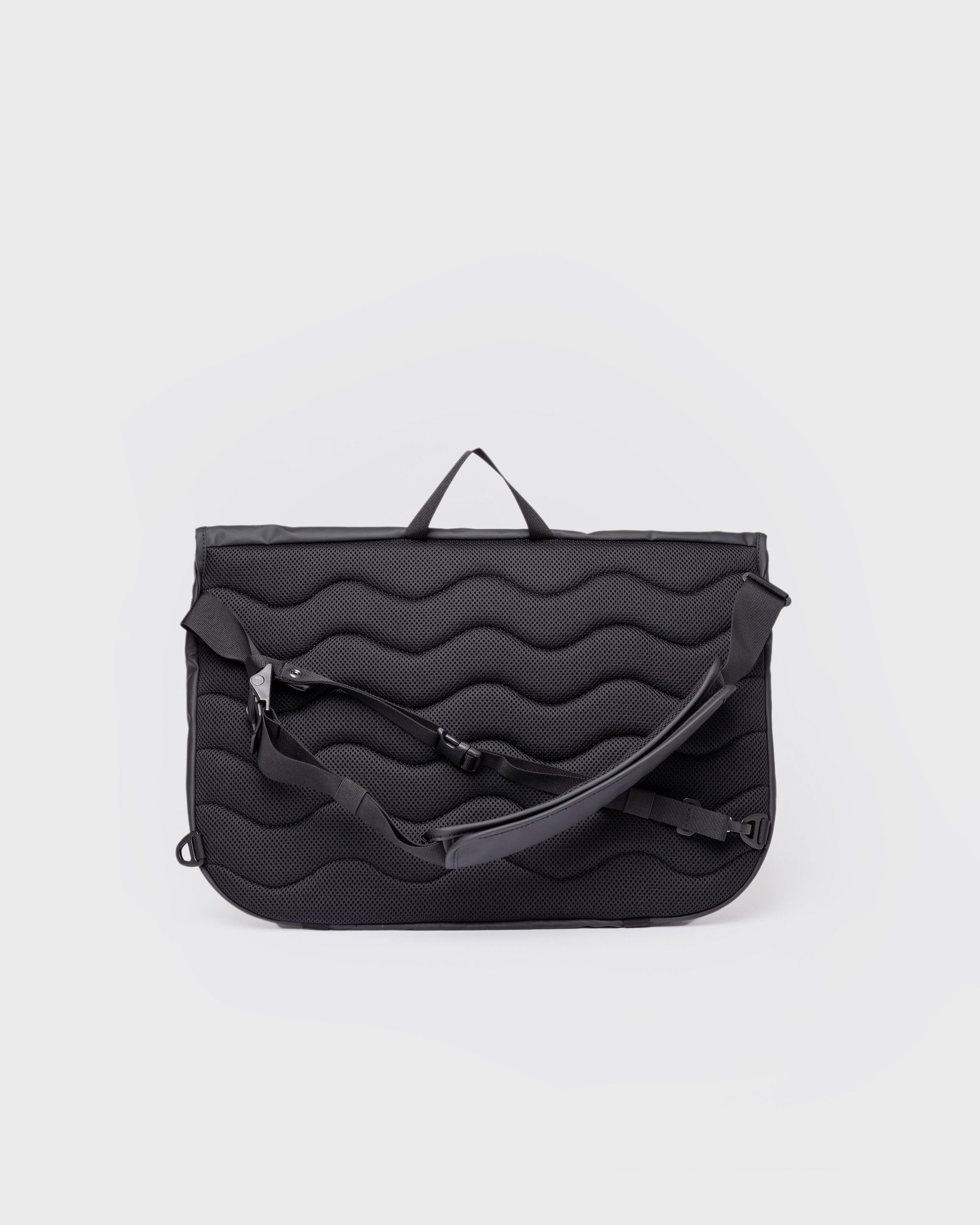 Stream Messenger - Black