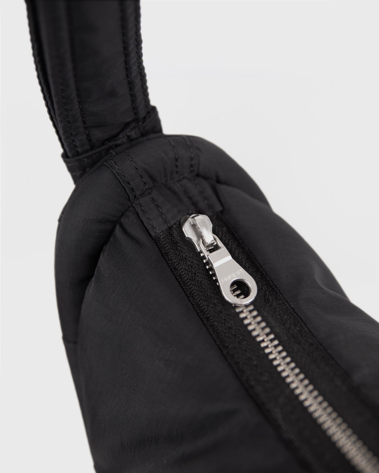 Curve Half Moon Bag Mini - Black