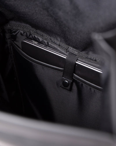 Stream Slim Rolltop L - Black