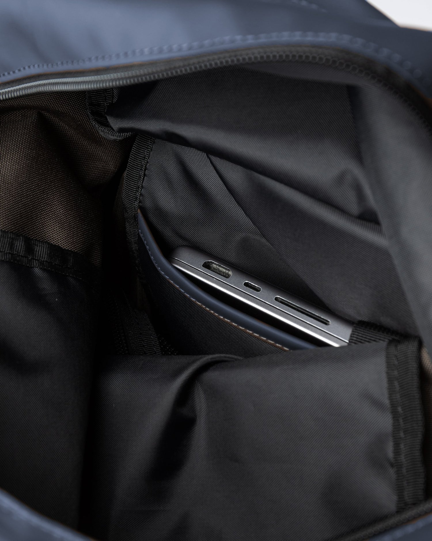 Stream Rolltop Backpack L - Navy