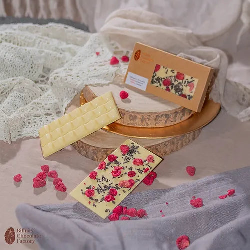 Valkosuklaa vadelma & salmiakki