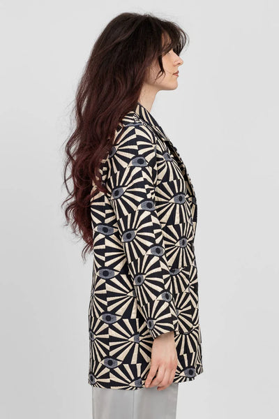 Lilli - Äidin valvova silmä Kulta