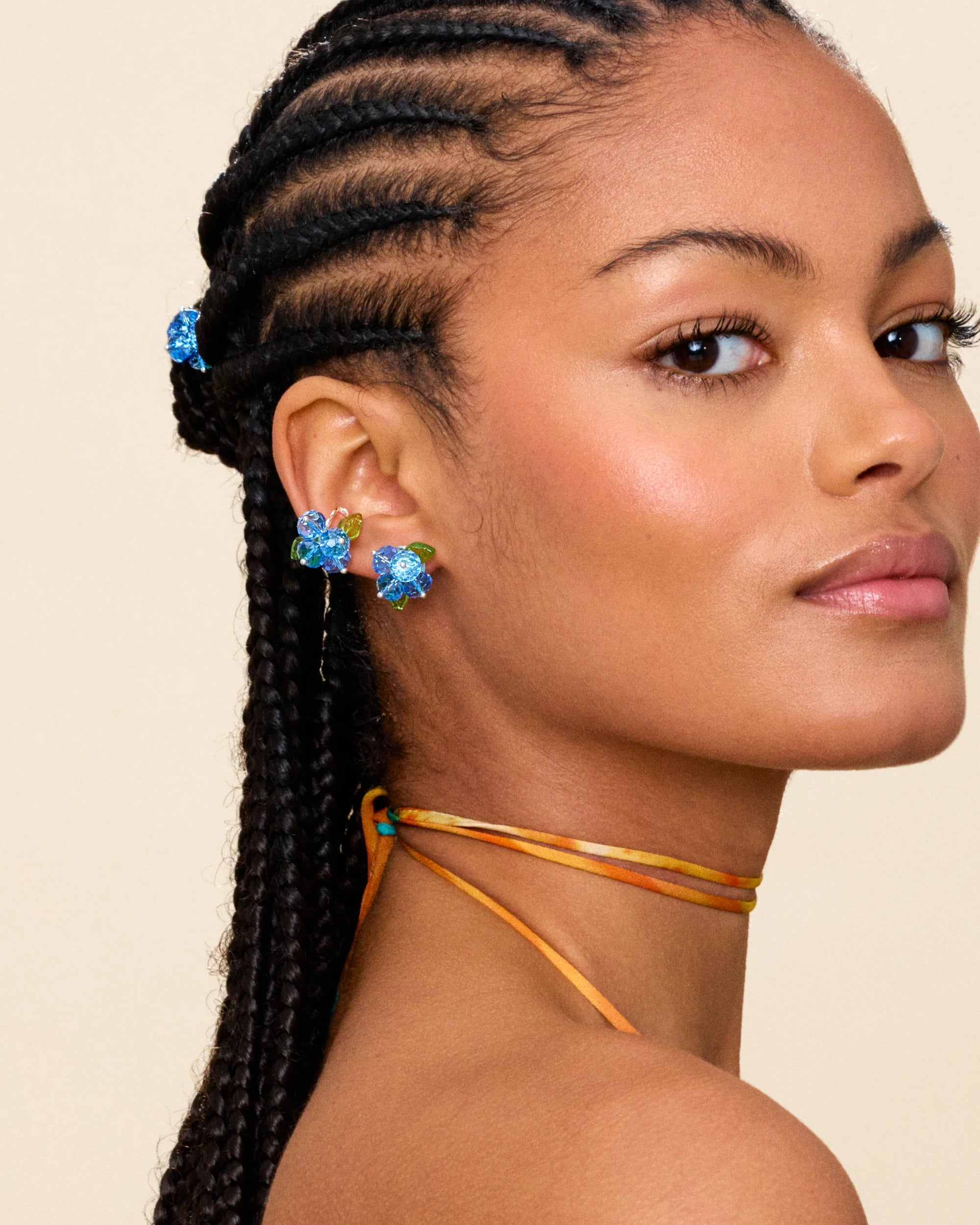 Blueberry Romance Korvakorut - Hopea