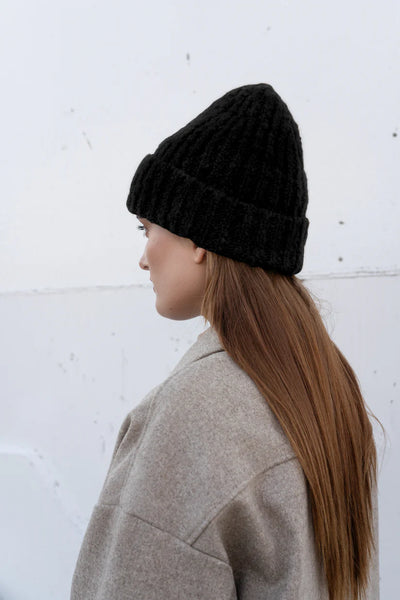 Boucle Wool Hat - Black