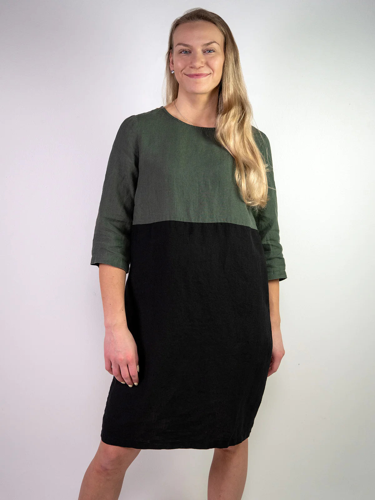 ADA Pellavamekko- tummanvihreä / musta