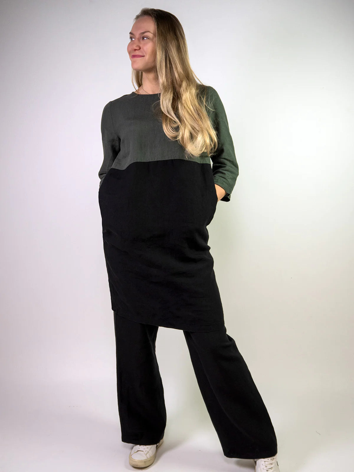 ADA Pellavamekko- tummanvihreä / musta