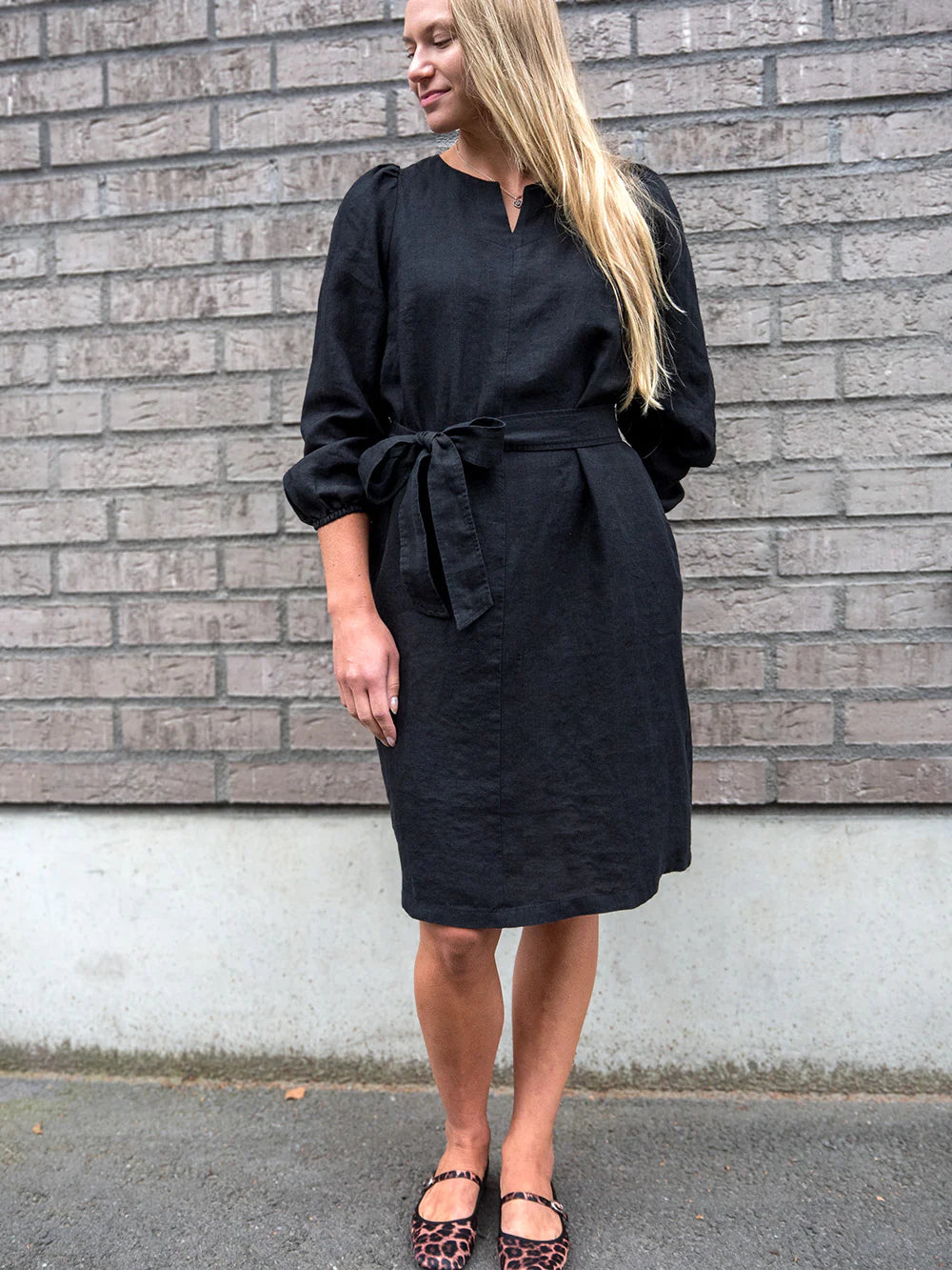 DAKOTA Pellavamekko - Musta