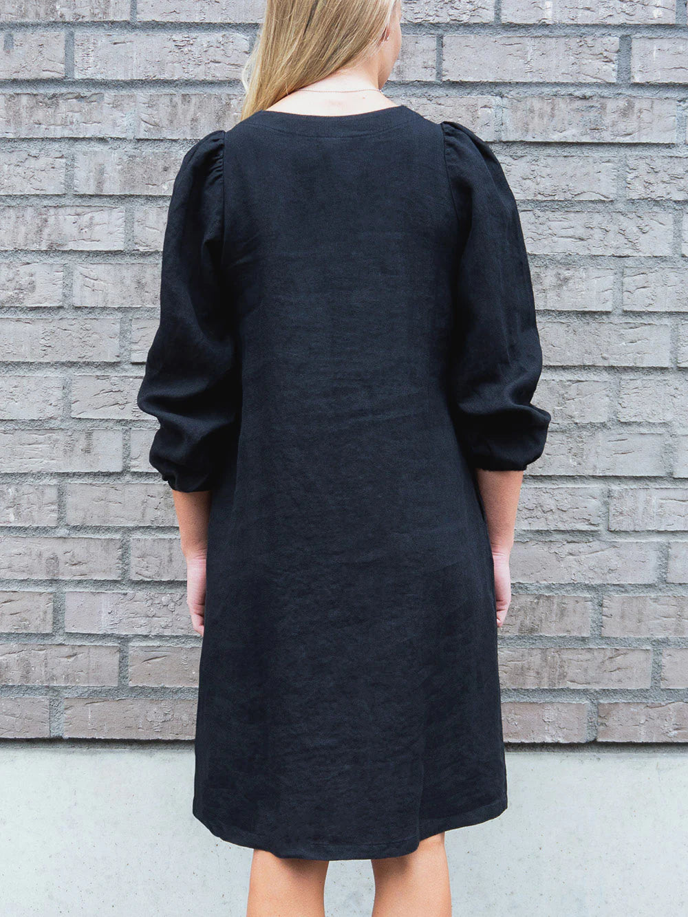 DAKOTA Pellavamekko - Musta