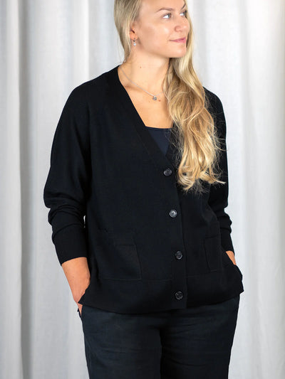 HERMIONE Merinovillatakki - Musta