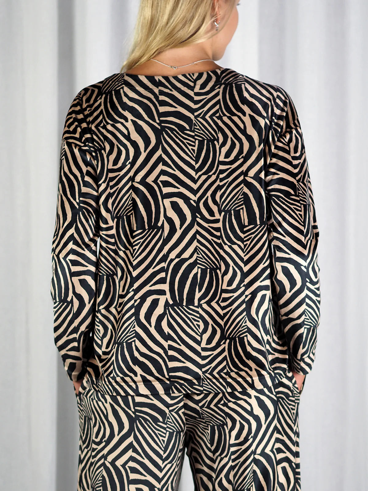 JANE Velourpusero - Savanni