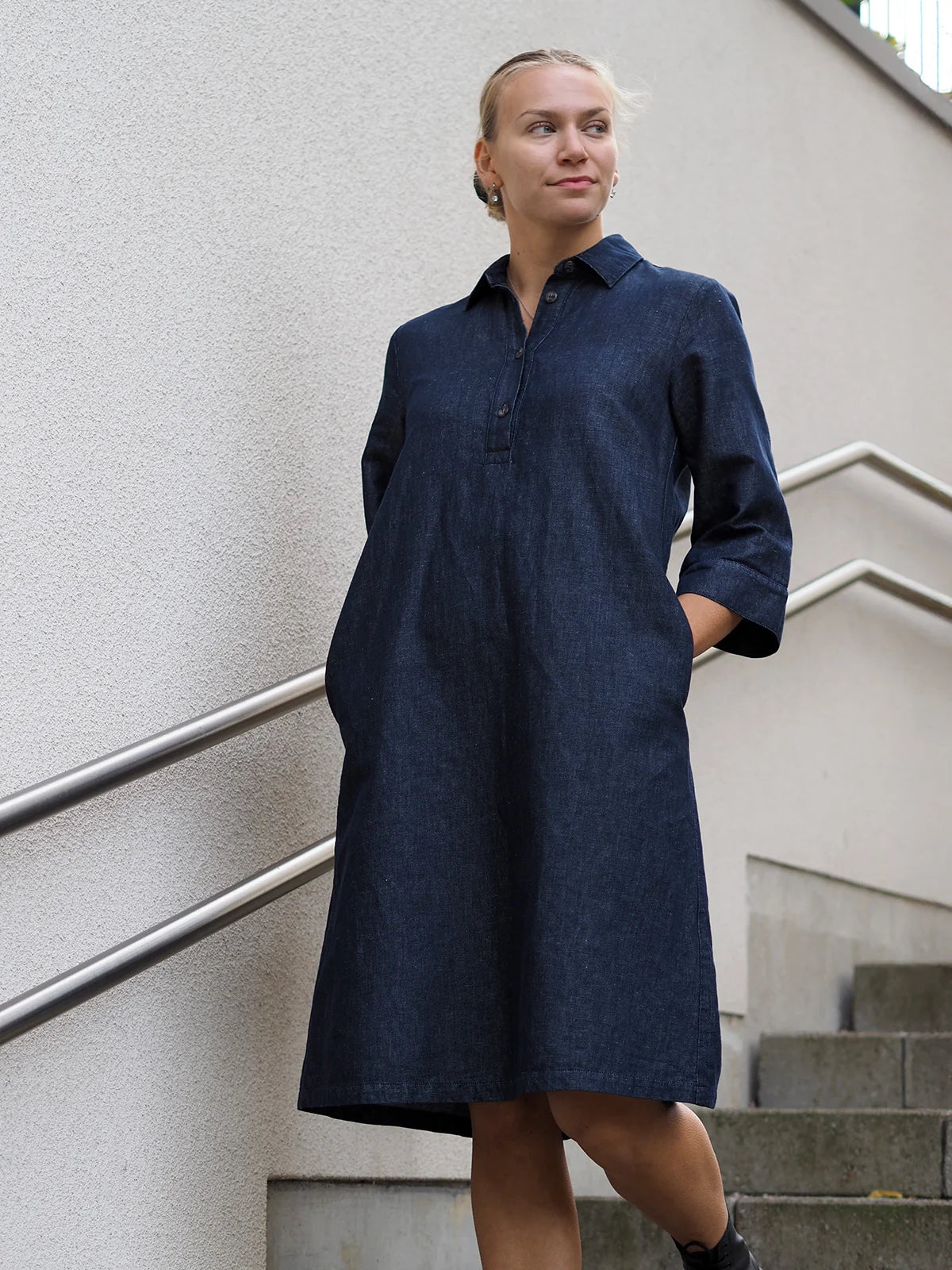 JANINA Pellavadenimmekko - Tumma denimin sininen