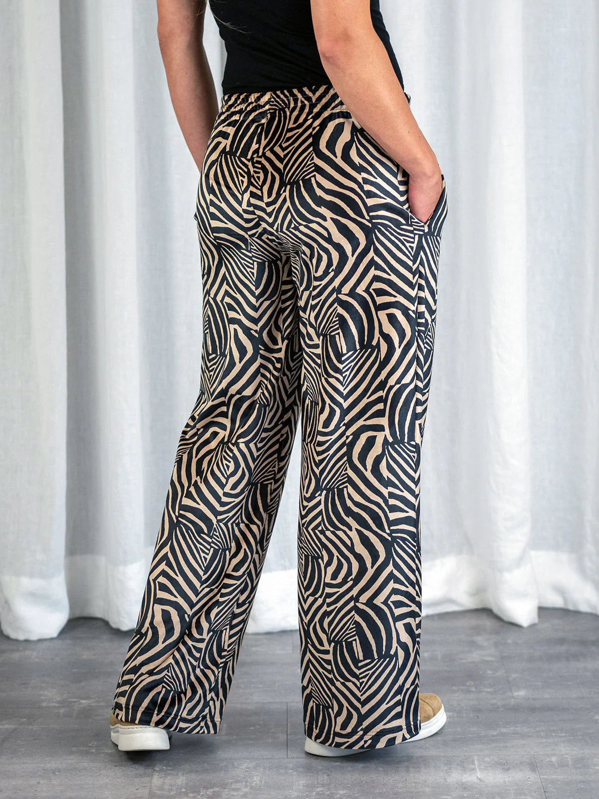 JENNY Velourhousut - Savanni