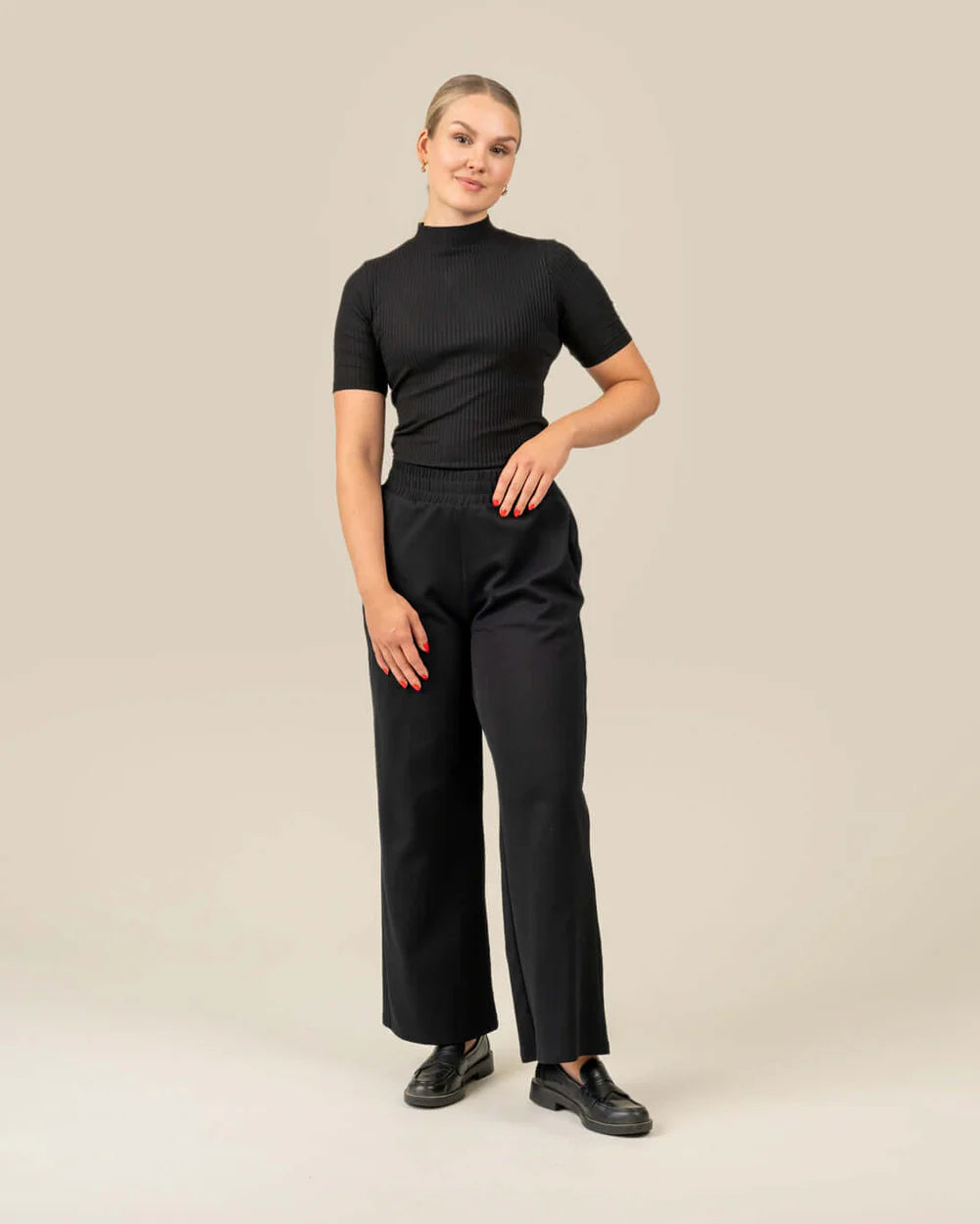 Noki Leveät Housut - Musta