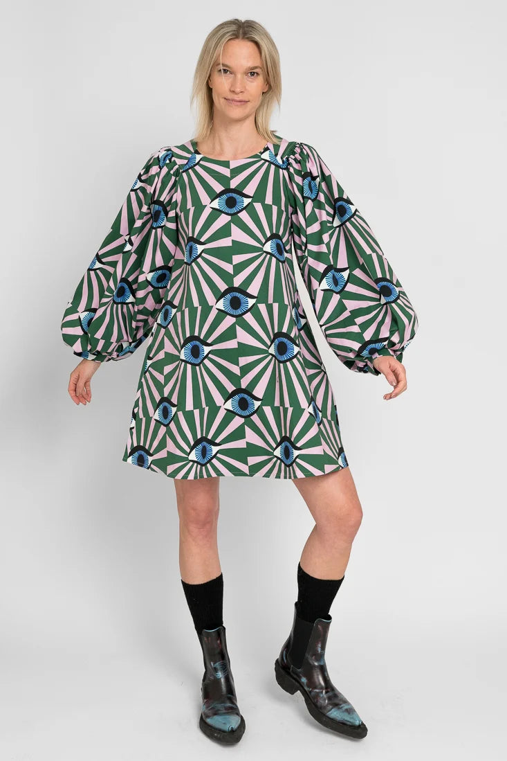 Sani - Äidin Valvova Silmä Vihreä