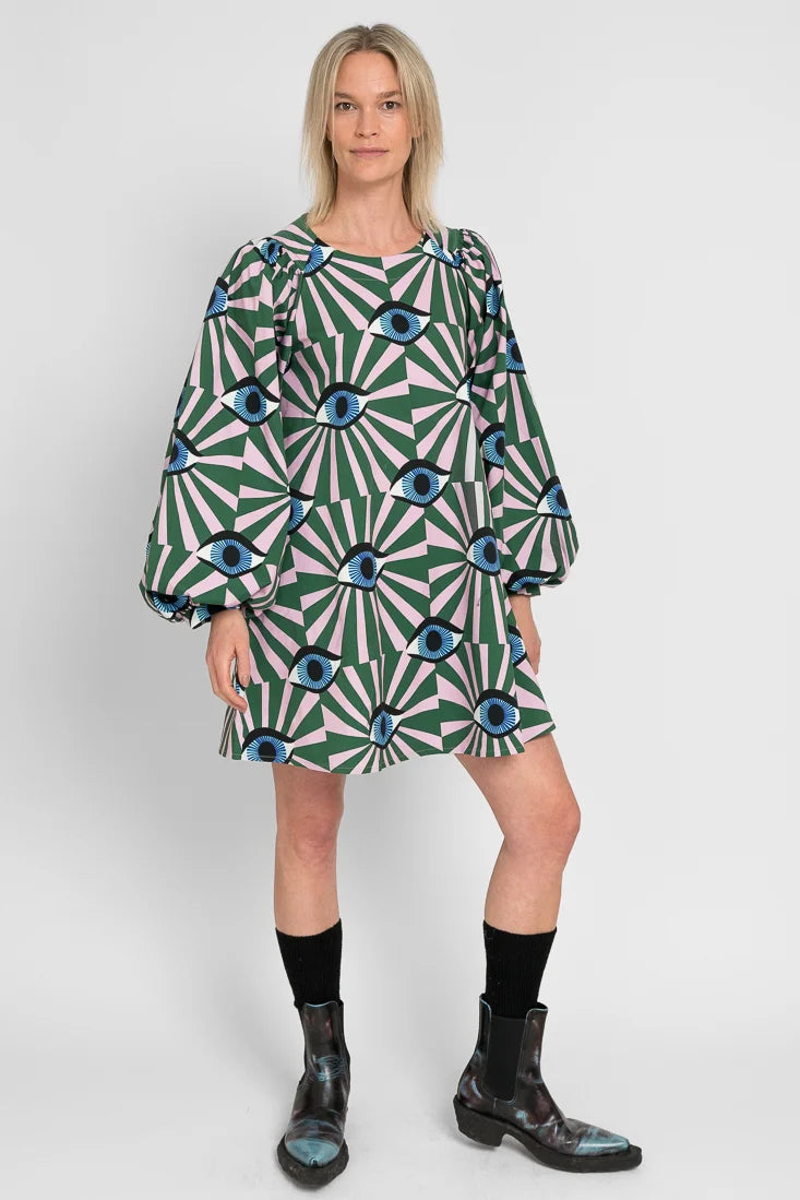 Sani - Äidin Valvova Silmä Vihreä