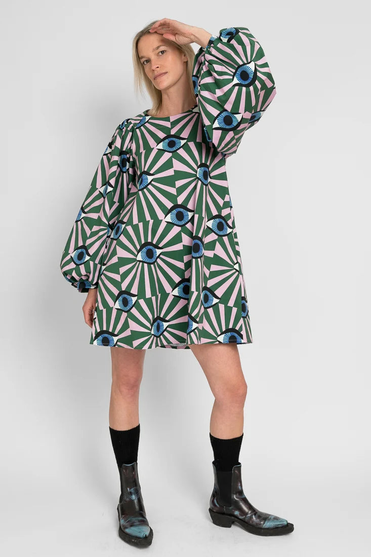 Sani - Äidin Valvova Silmä Vihreä