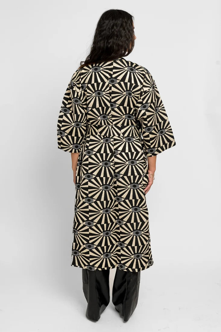 Elli - Äidin valvova silmä Kulta