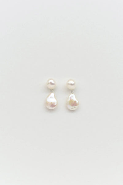 Lola Earrings White