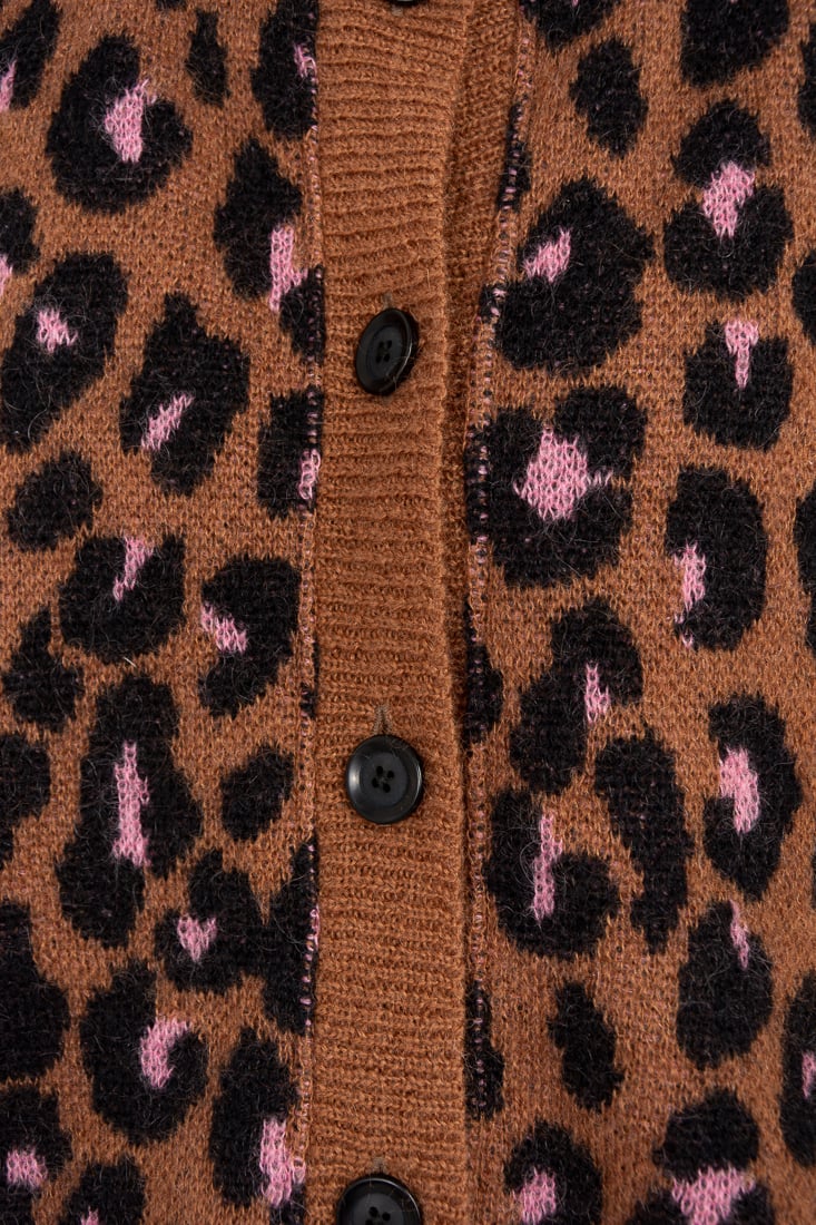 Riimi - Leo Vaaleanpunainen