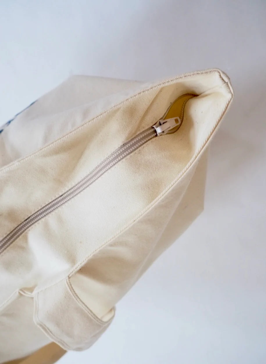 Still Dreaming Weekender - Natural White