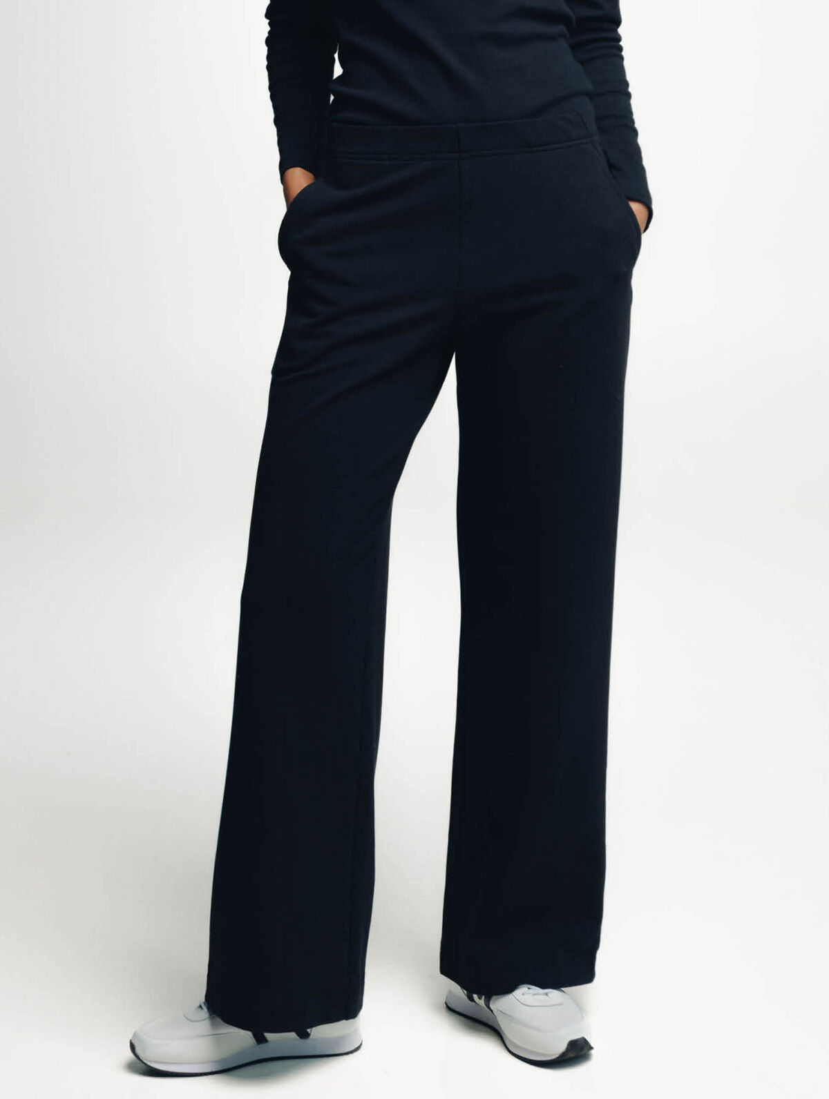 Evelia stretch-housut - Musta