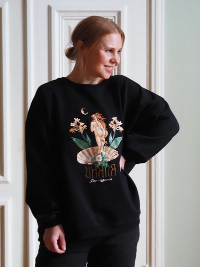 Garland Sweatshirt - Venus Embroidery