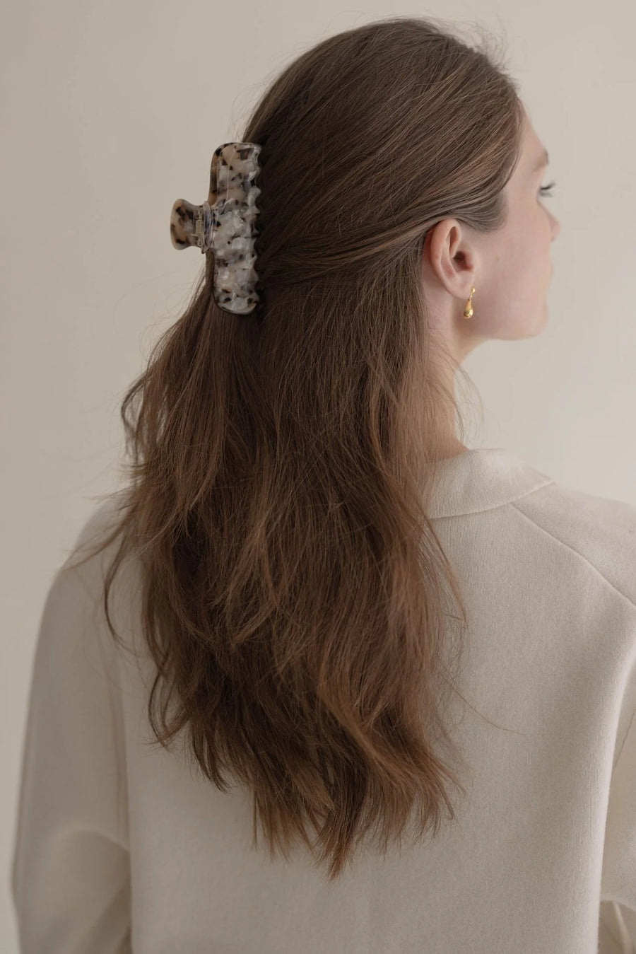 Hair Claw Classic Oyster