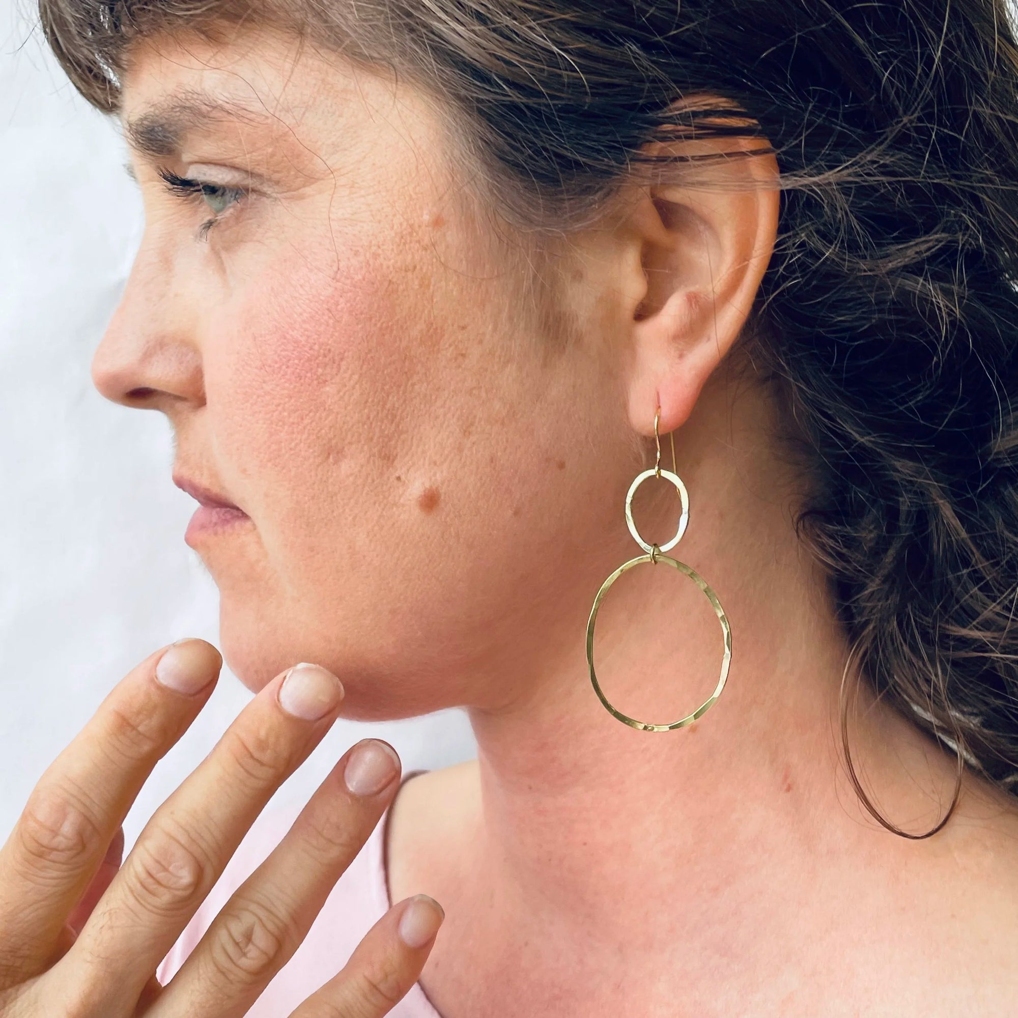 Kuplivat korvakorut - Messinki M