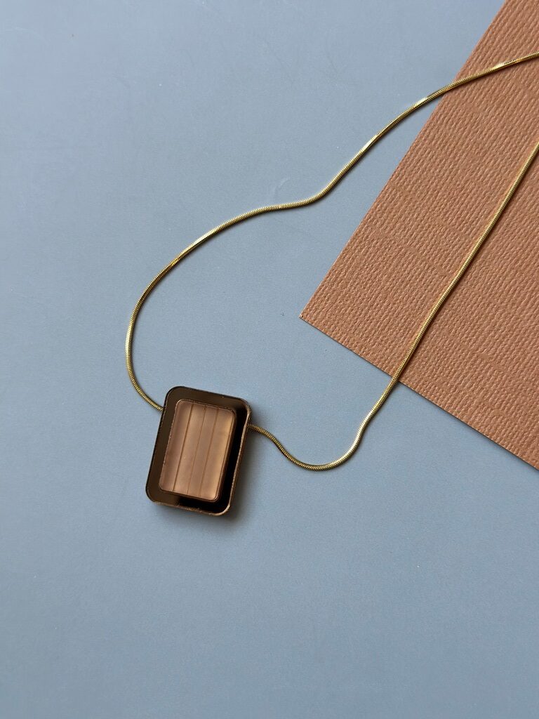 Pastilli Kaulakoru - ruskea