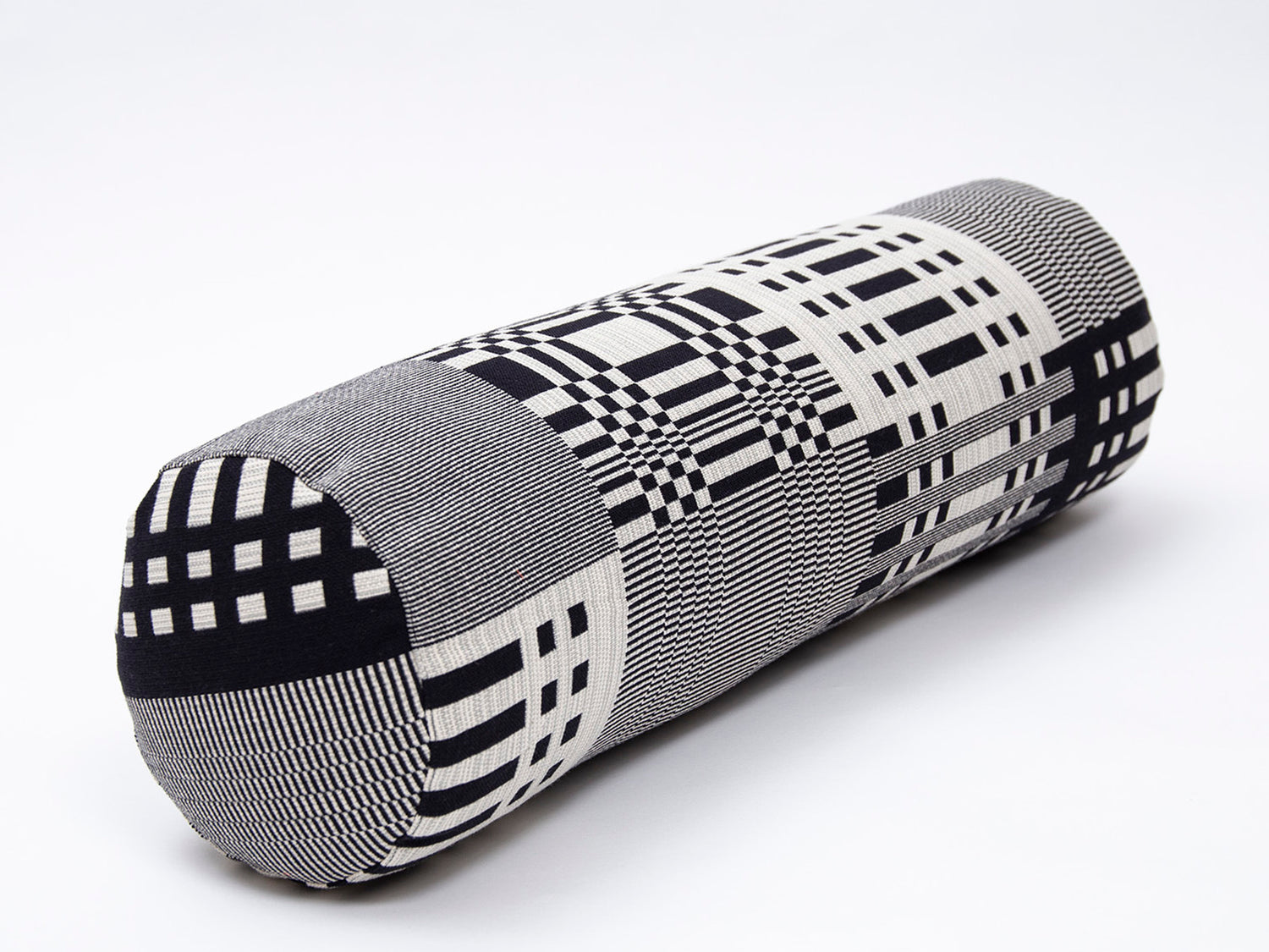 Tube Cushion Normandie Putkityyny - Tilkku Musta
