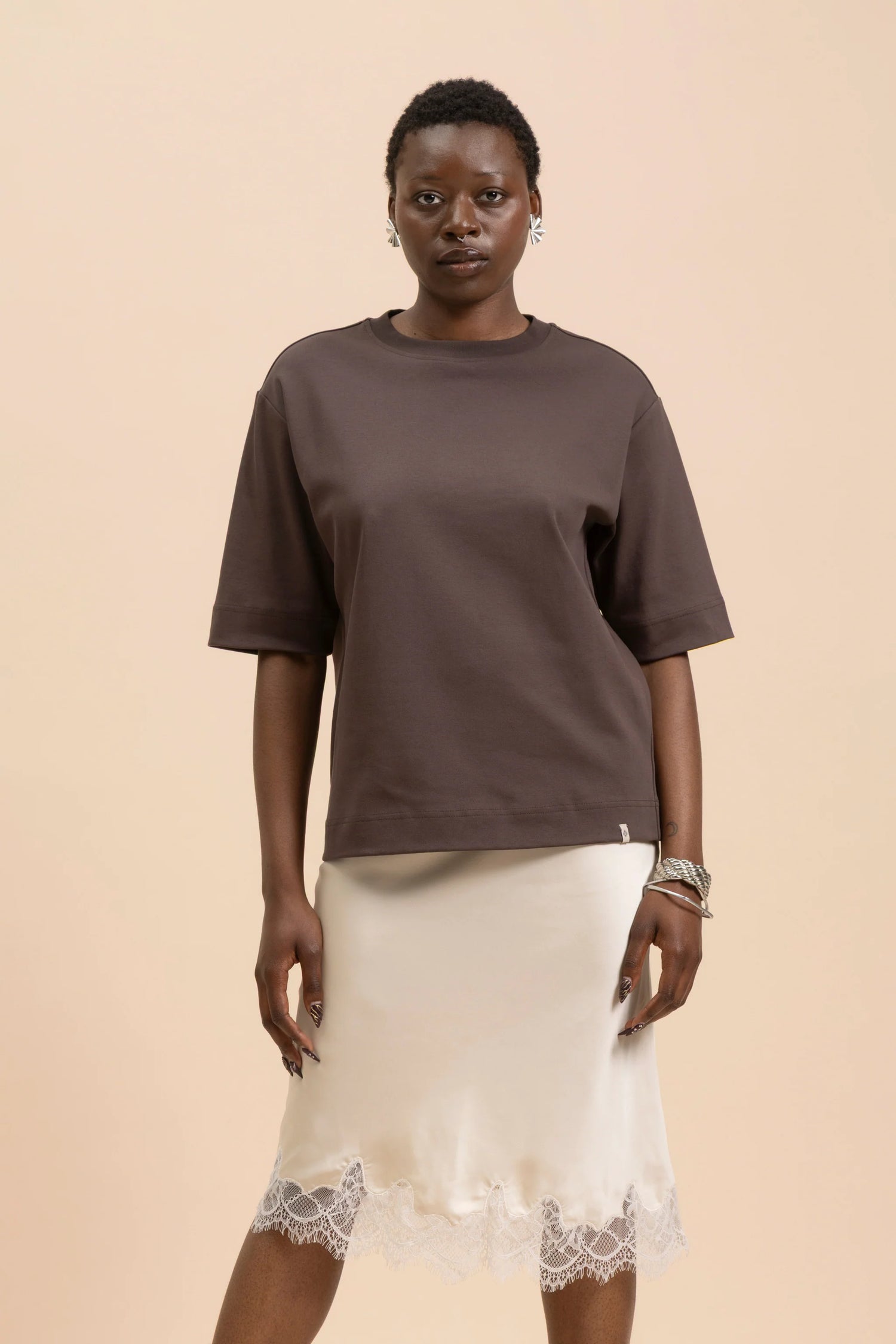 The Relaxed T-Shirt - Chocolate