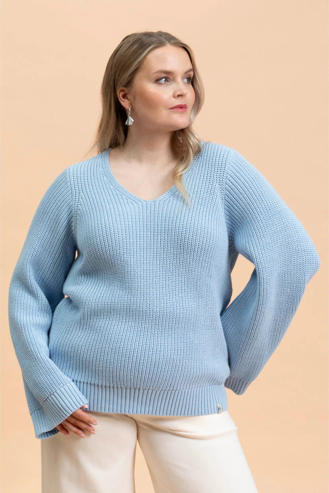 V-neck Jumper - Light Blue