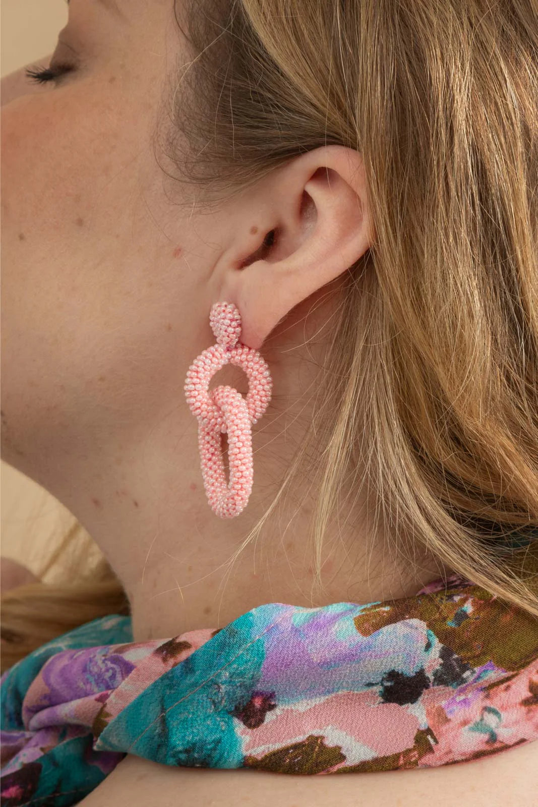 Gia Earrings - Pearl Pink