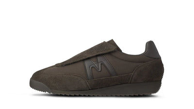 Karhu x Engineered Garments Mestari Slip - Chocolate / Chocolate