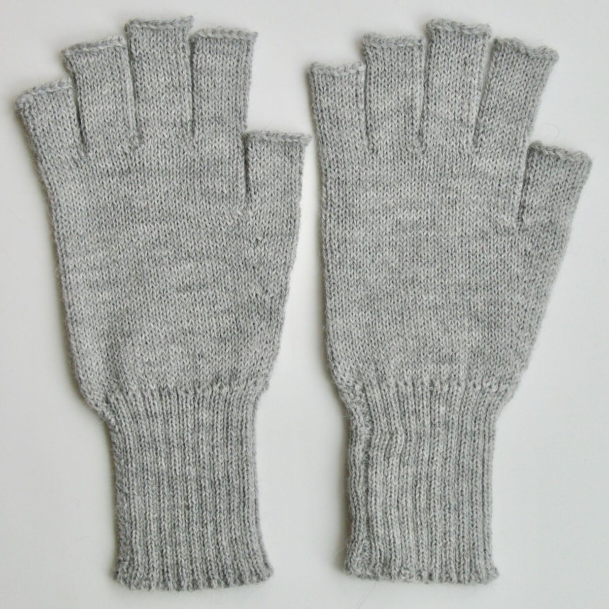 Babyalpakka Kynsikkäät - Vaaleanharmaa