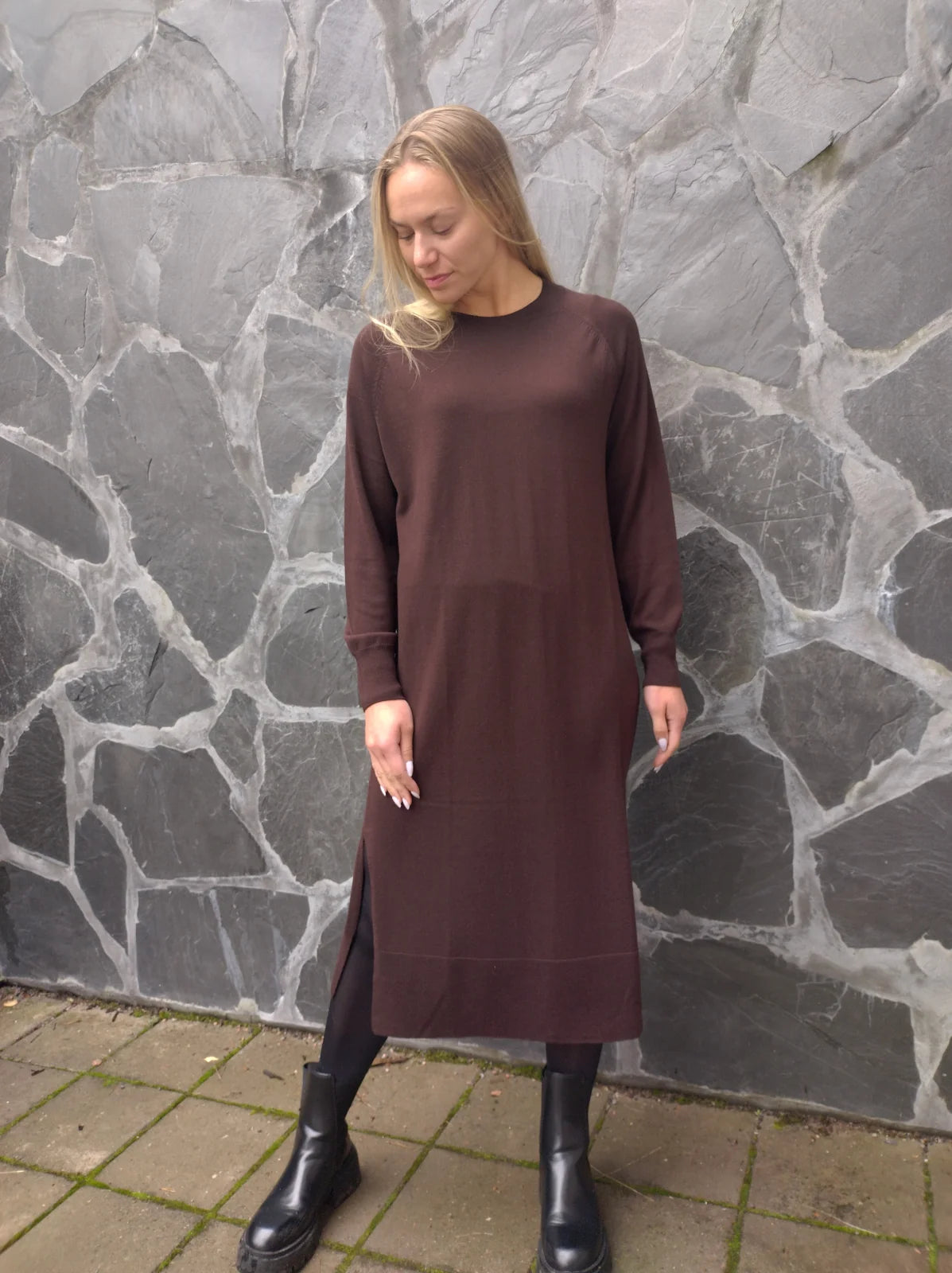 LINNEA Merinovillamekko - Suklaanruskea