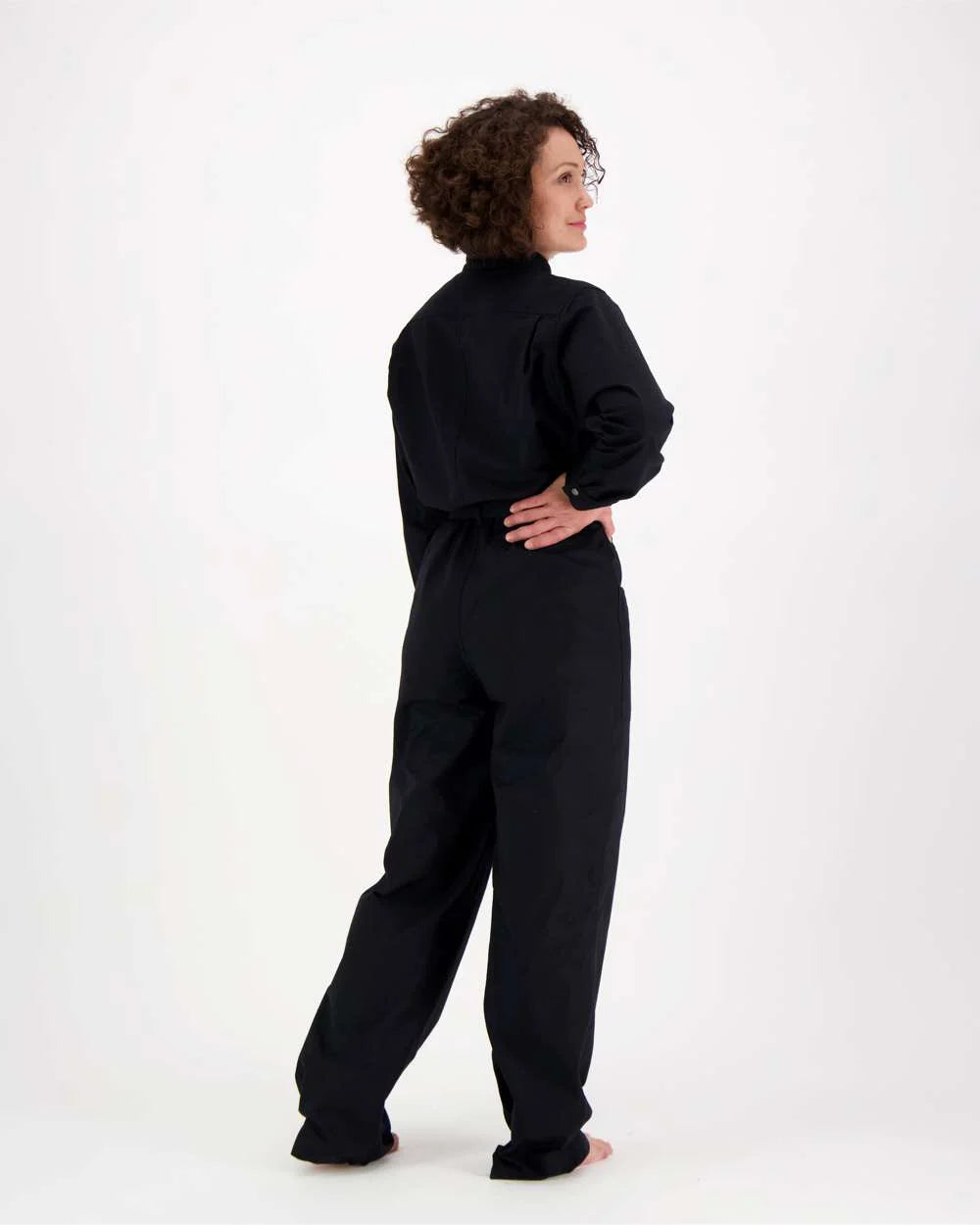 Loikka Haalari - Musta