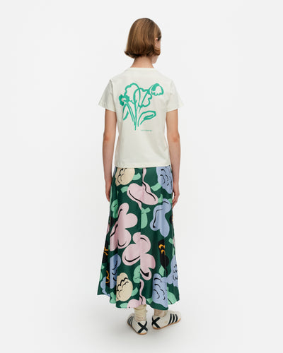 Koostumus Kukasta Kukkaan - Silkkihame